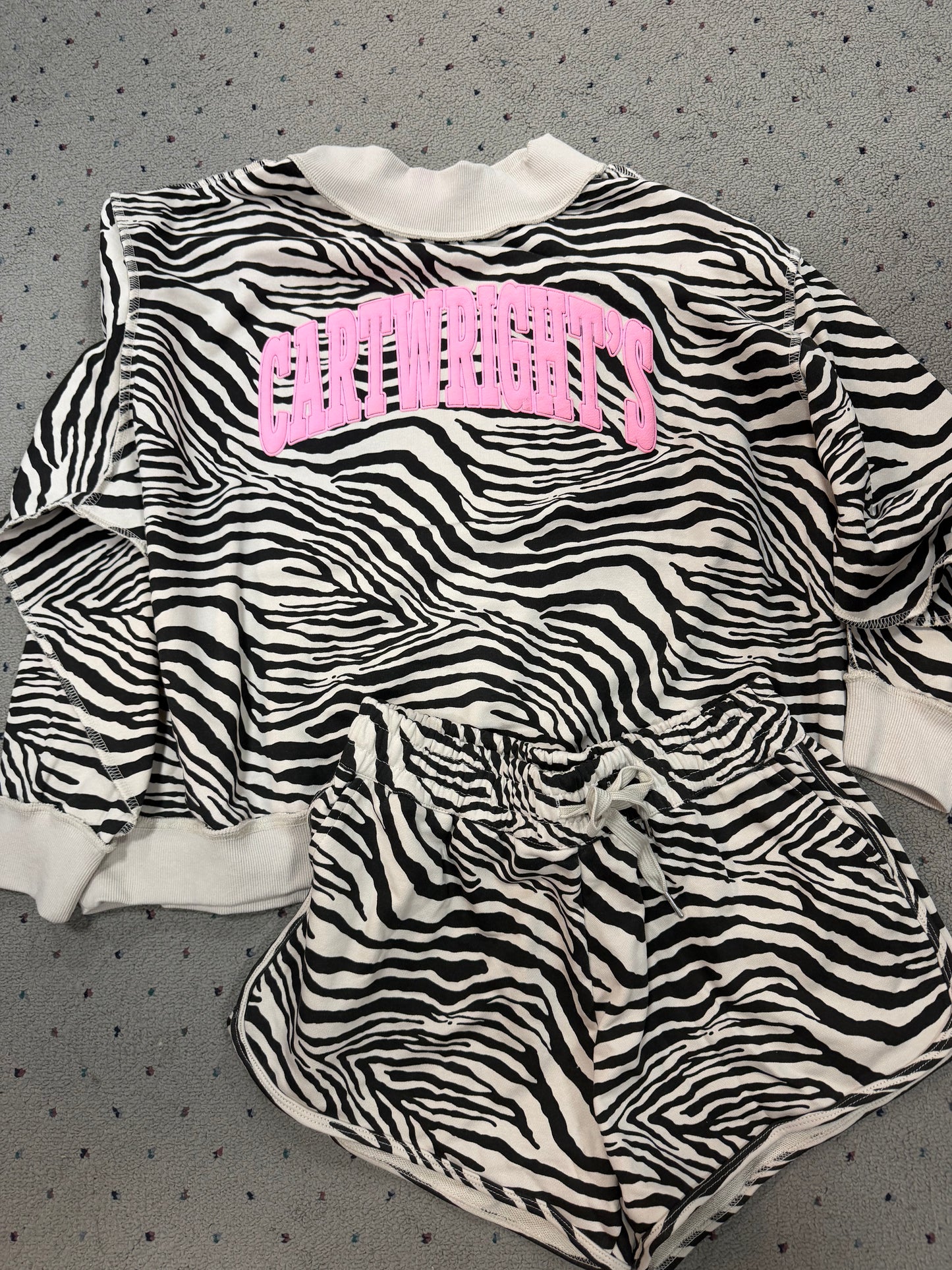 Cartwright’s Zebra Mockneck Short Set💚🦓🩷